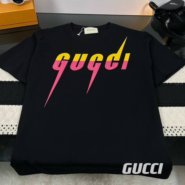 Gucci 古驰 23Ss夏季新款闪电撞色字母logo短袖t恤 - 热度款tee 潮男潮女必备单品 可随意穿搭 对色对位直喷工艺 图案呈现出来立体感效果非常棒